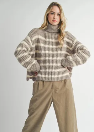 Aki Turtleneck Striped Sweater - Moss Ivory