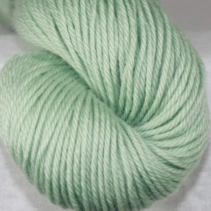 Jagger Spun Mousam Falls Yarn 1 lb Cones | 4/6 Worsted (Aran) Weight | 840 Yards | 100% Superwash Merino Lambswool